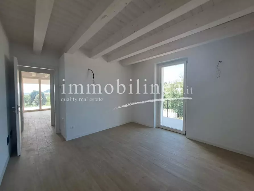 Immagine 5 di Appartamento in vendita  in Via Primo Maggio a Costermano sul Garda