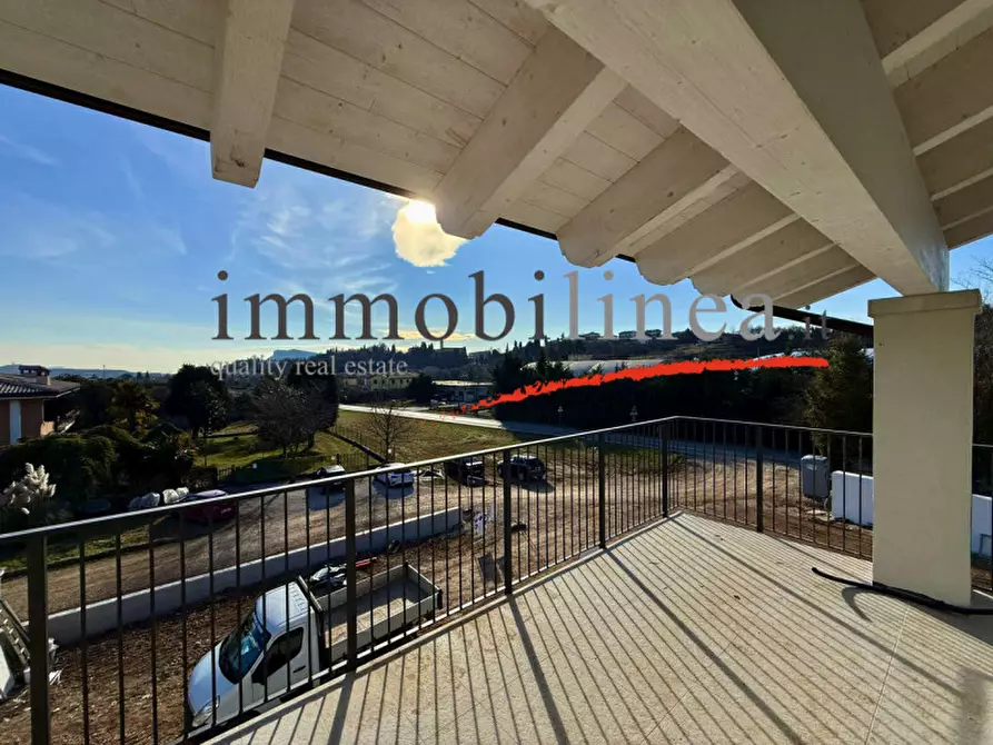 Immagine 5 di Appartamento in vendita  in Via Primo Maggio a Costermano sul Garda