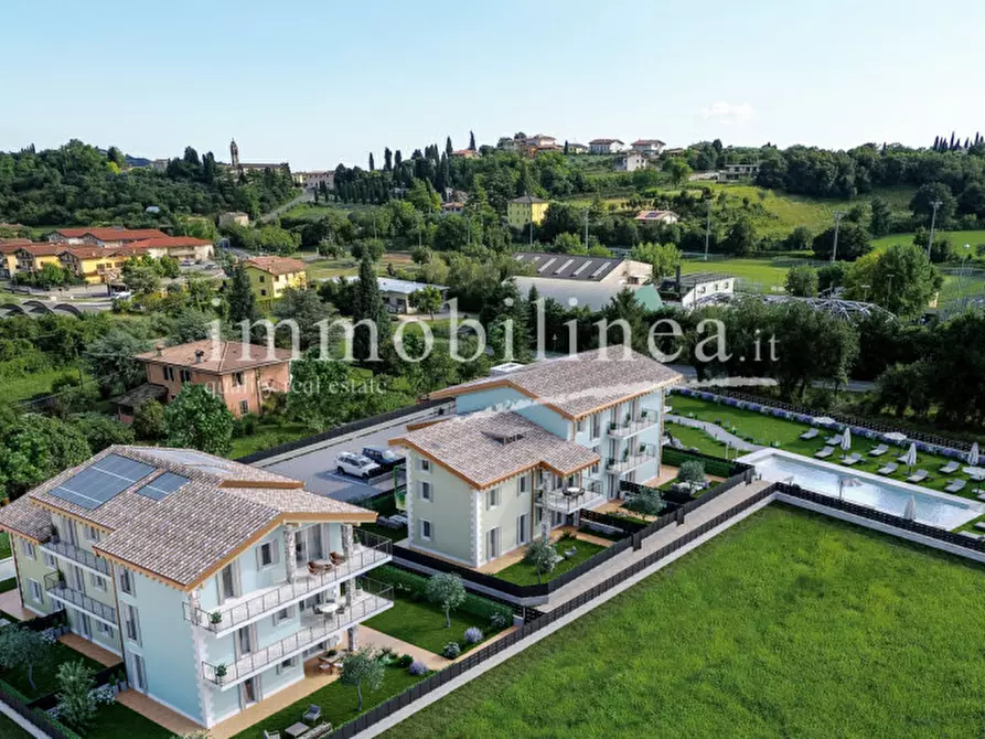 Immagine 13 di Appartamento in vendita  in Via Primo Maggio a Costermano sul Garda