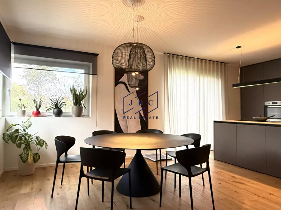 Immagine 2 di Casa bifamiliare in vendita  in Via Bosco di Camino a Oderzo