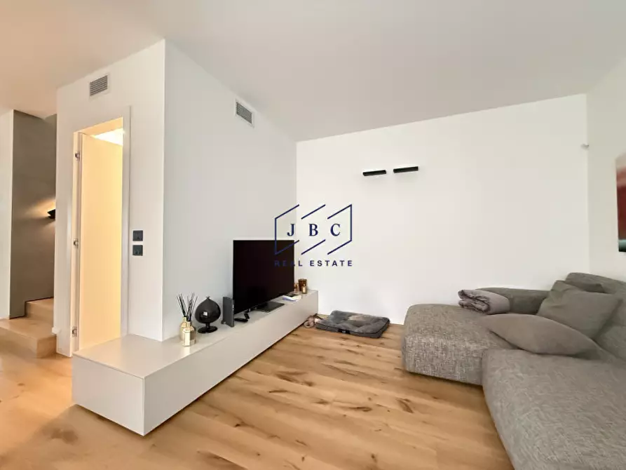 Immagine 6 di Casa bifamiliare in vendita  in Via Bosco di Camino a Oderzo