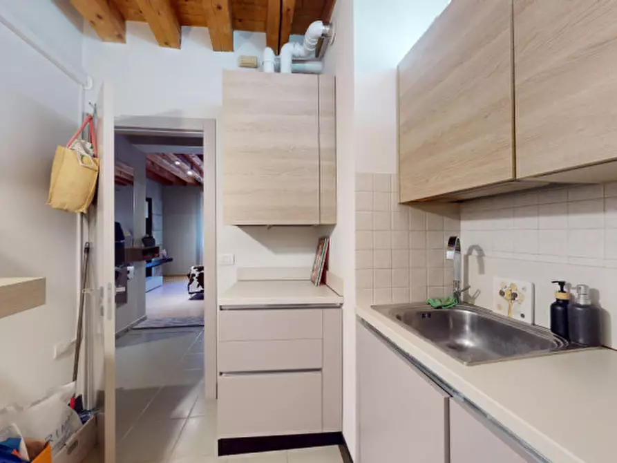 Immagine 9 di Appartamento in vendita  in Via dei Mille a Vicenza