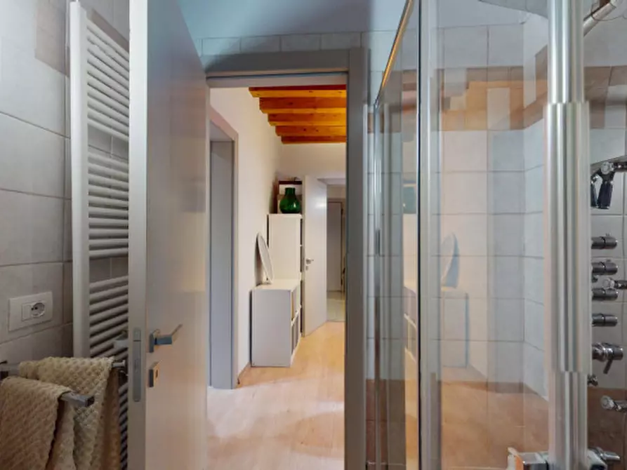 Immagine 16 di Appartamento in vendita  in Via dei Mille a Vicenza