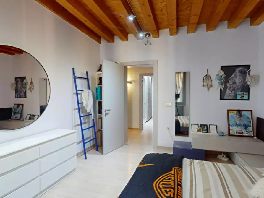 Immagine 17 di Appartamento in vendita  in Via dei Mille a Vicenza