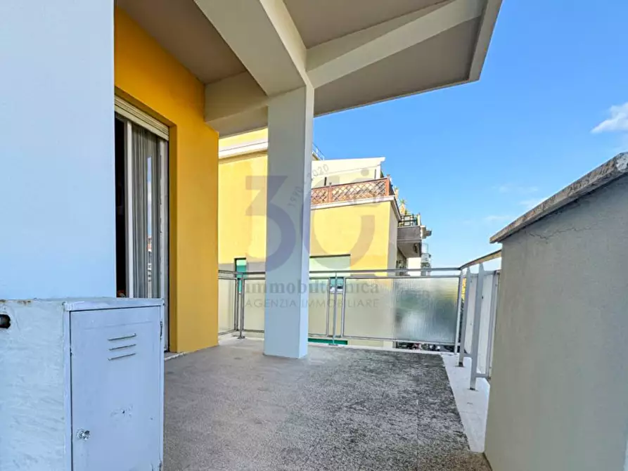 Immagine 19 di Appartamento in vendita  in viale capitan consalvo a Roma