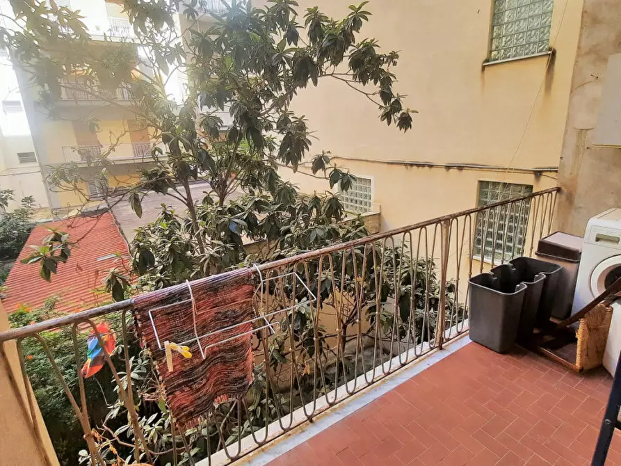 Immagine 26 di Appartamento in vendita  in Via Francesco Paolo di Blasi a Palermo