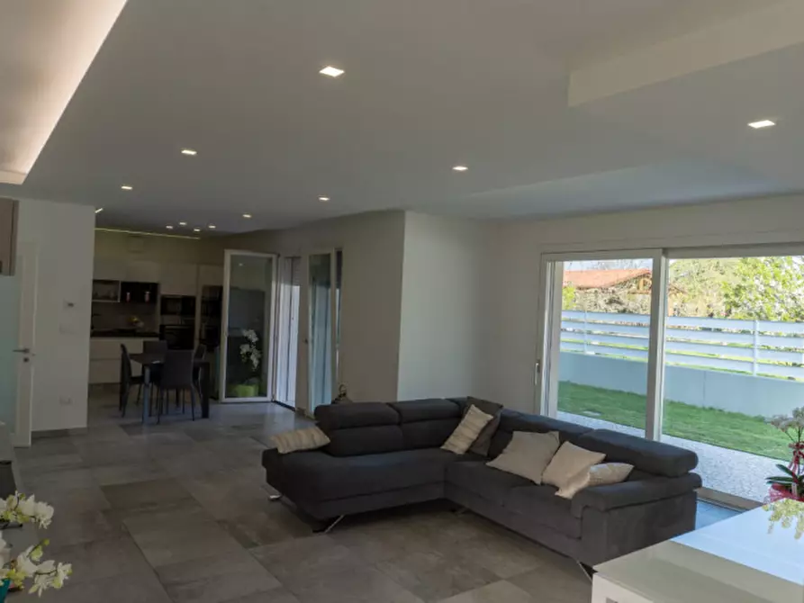 Immagine 1 di Casa bifamiliare in vendita  in via don bosco a Albignasego