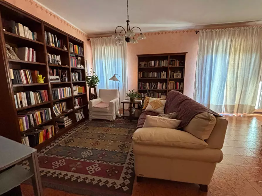 Immagine 5 di Appartamento in vendita  in Via Gualfardo Tonnini a Osimo