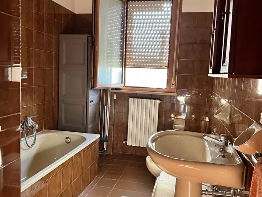 Immagine 23 di Appartamento in vendita  in Via Gualfardo Tonnini a Osimo