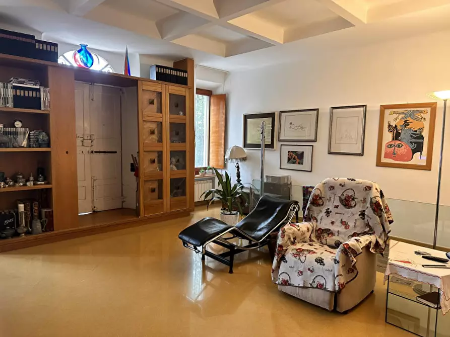 Immagine 11 di Villa in vendita  in Via Esino a Ancona