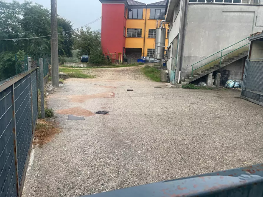 Immagine 6 di Laboratorio in vendita  in Contrada Danese, 10 a Valdagno