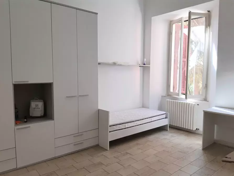 Immagine 4 di Camera in affitto  a Macerata