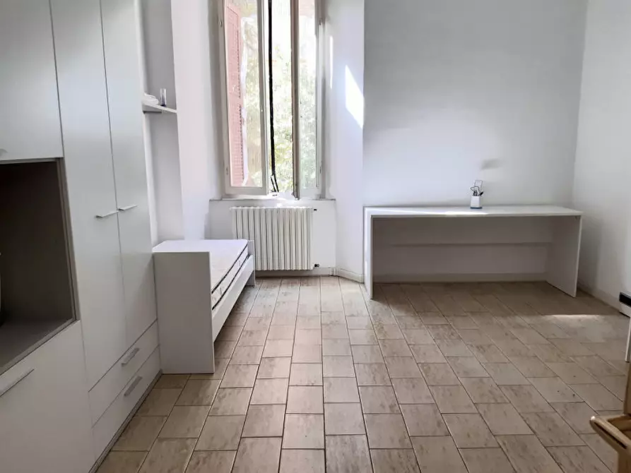 Immagine 5 di Camera in affitto  a Macerata