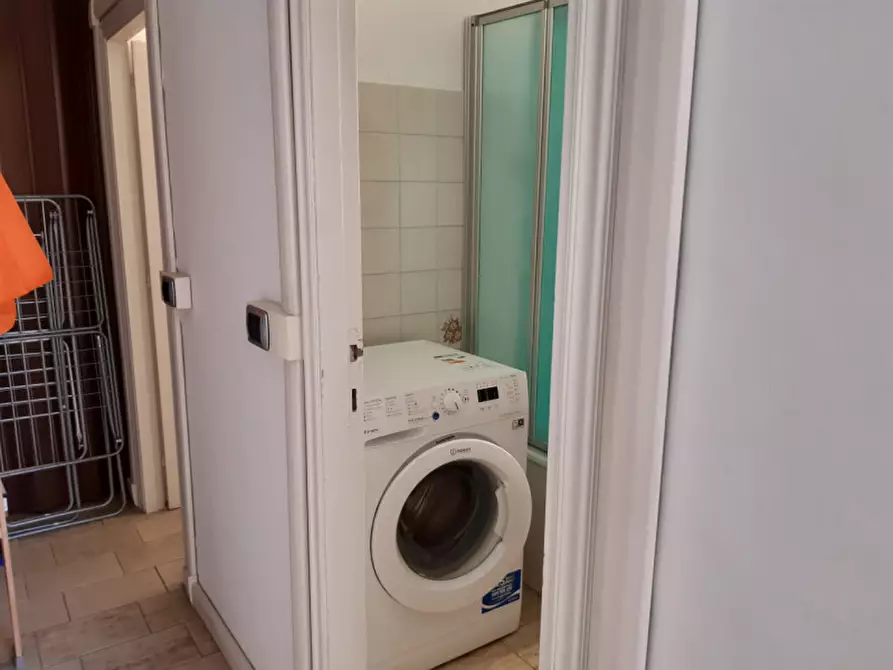 Immagine 18 di Camera in affitto  a Macerata