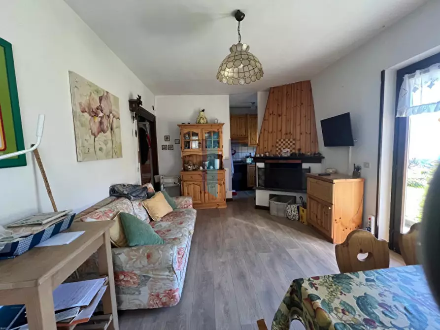 Immagine 4 di Appartamento in vendita  in Via Aldo Moro a Ossimo