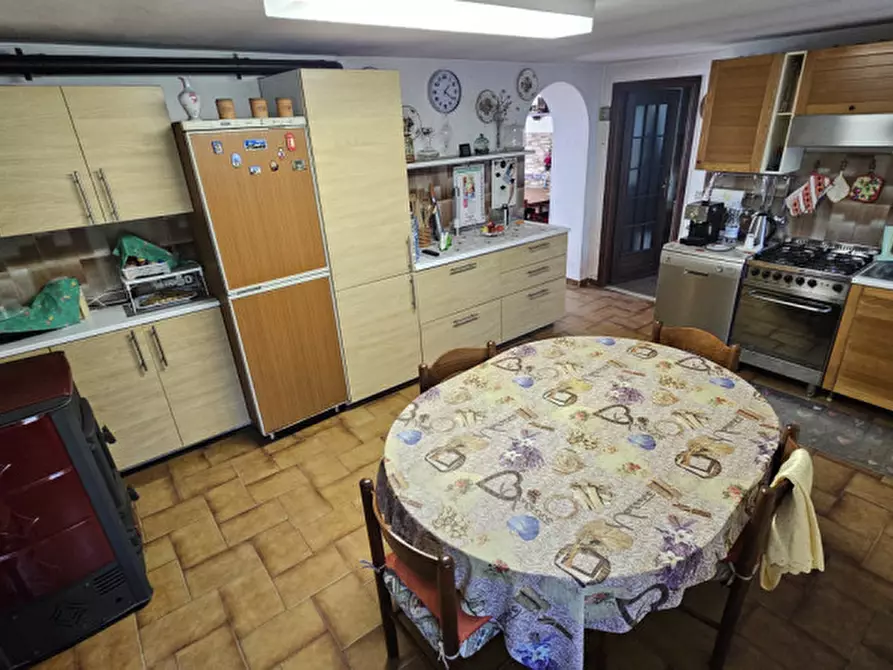 Immagine 4 di Casa indipendente in vendita  in LOCALITAì BRICCO RAMPONE 22 a Frinco