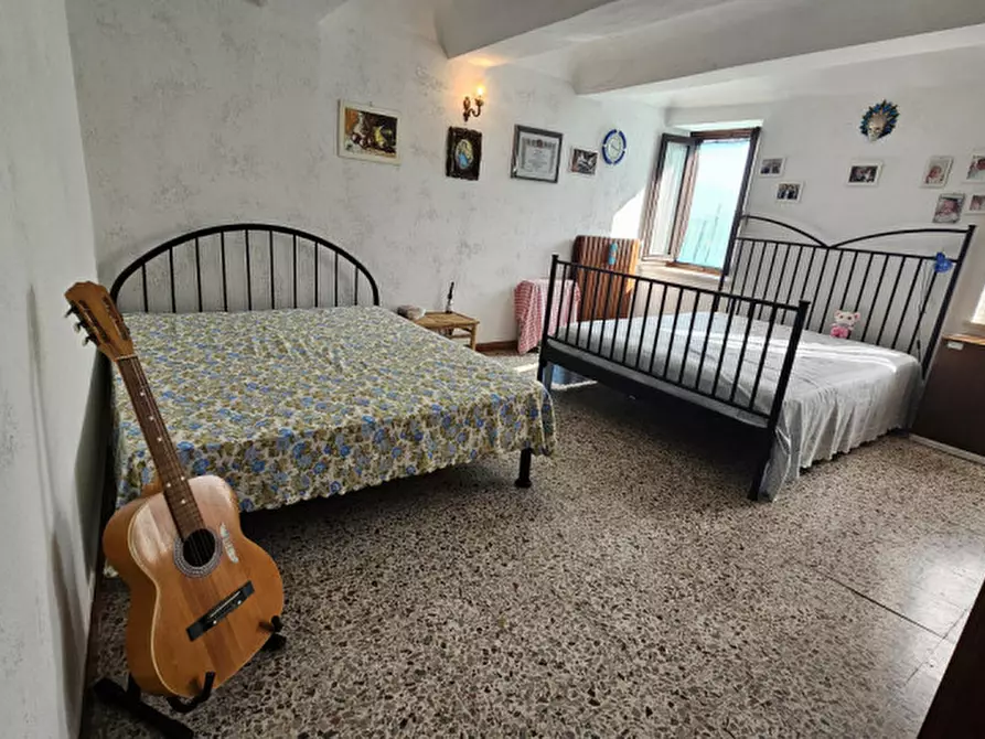 Immagine 15 di Casa indipendente in vendita  in LOCALITAì BRICCO RAMPONE 22 a Frinco