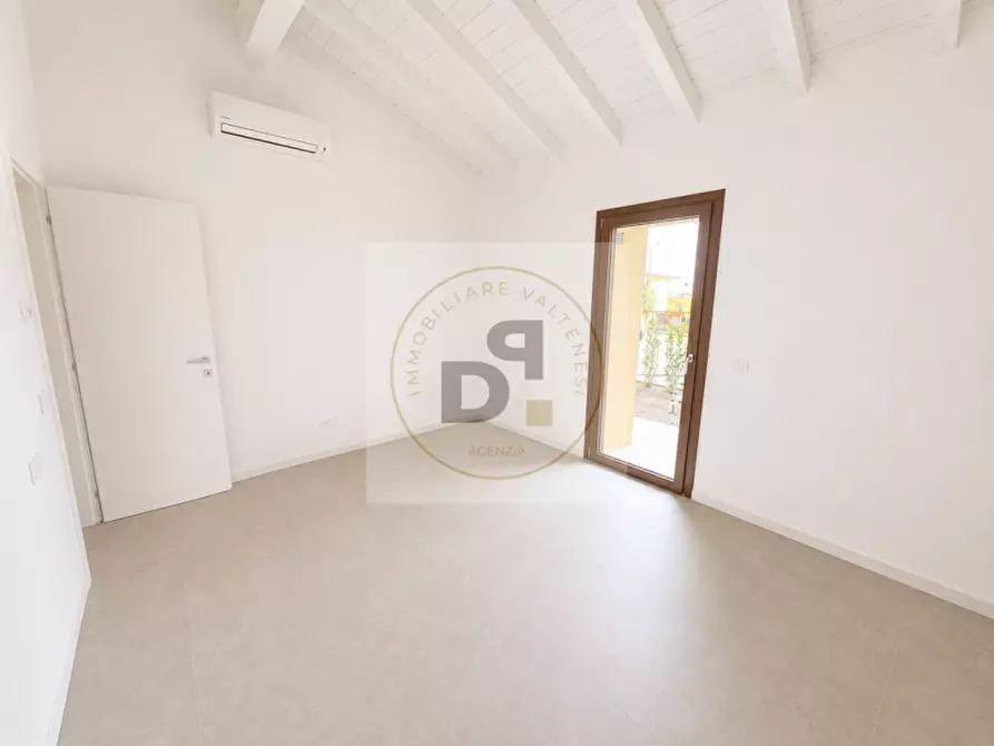 Immagine 11 di Appartamento in vendita  in Via Dante Alighieri a Manerba Del Garda