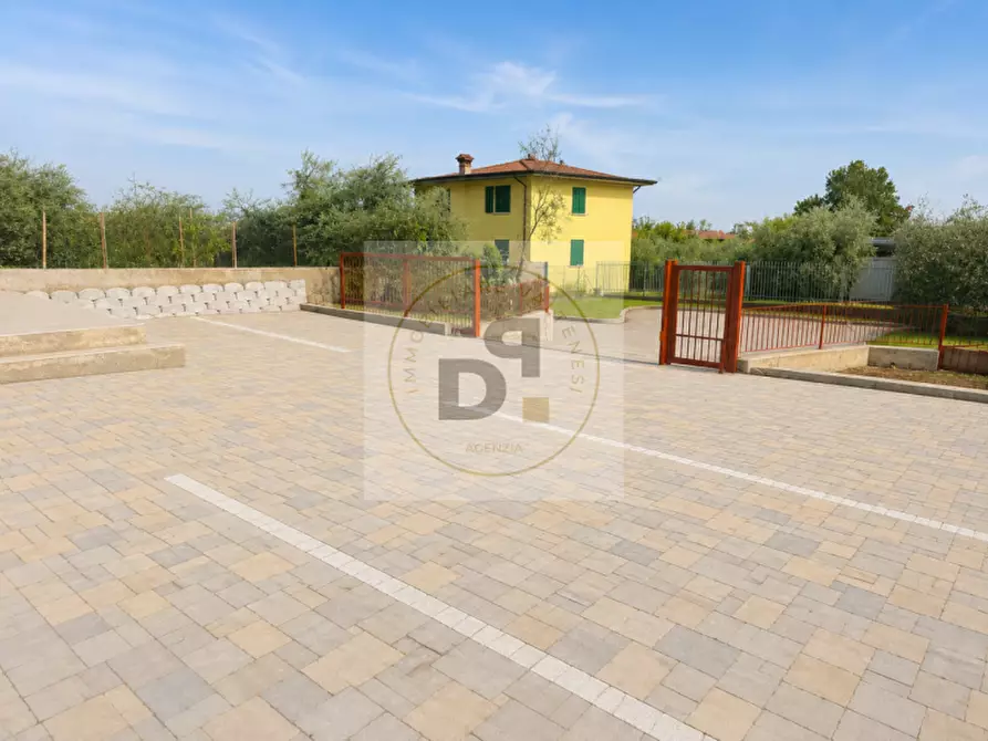 Immagine 12 di Appartamento in vendita  in Via Dante Alighieri a Manerba Del Garda