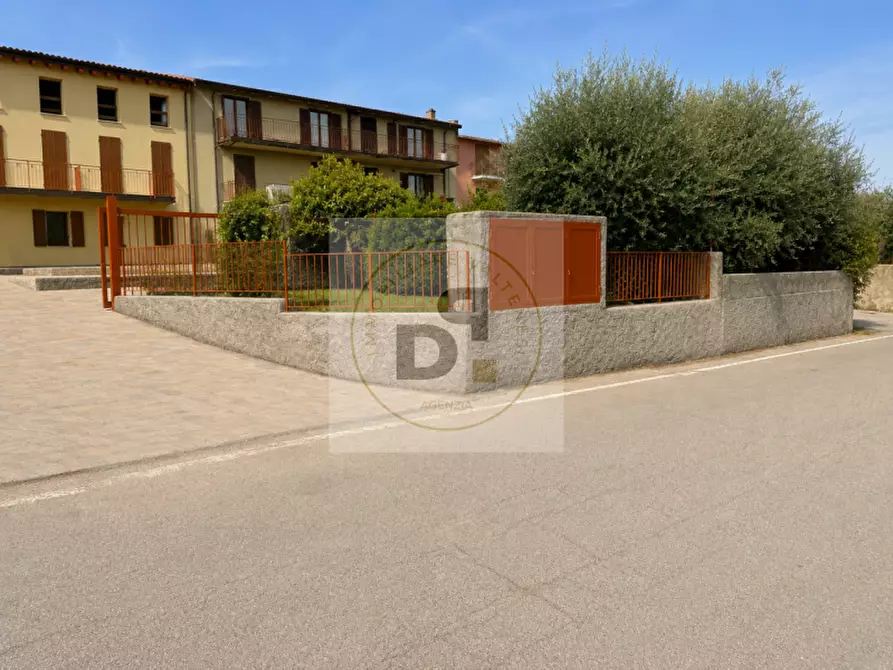 Immagine 13 di Appartamento in vendita  in Via Dante Alighieri a Manerba Del Garda