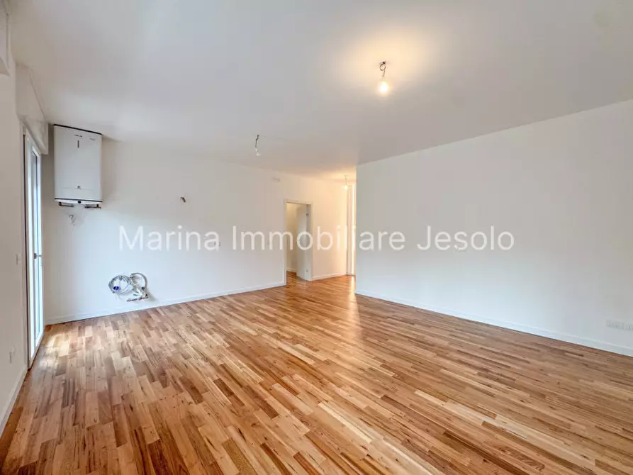 Immagine 3 di Appartamento in vendita  in Via Aquileia a Jesolo