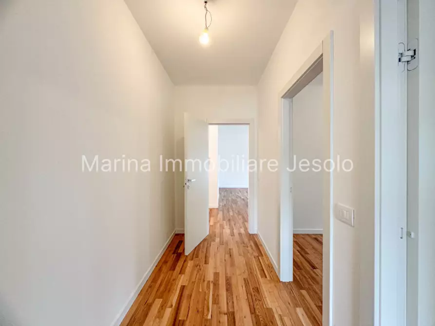 Immagine 9 di Appartamento in vendita  in Via Aquileia a Jesolo