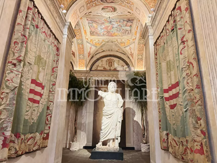 Immagine 3 di Appartamento in vendita  in Via Garibaldi a Genova