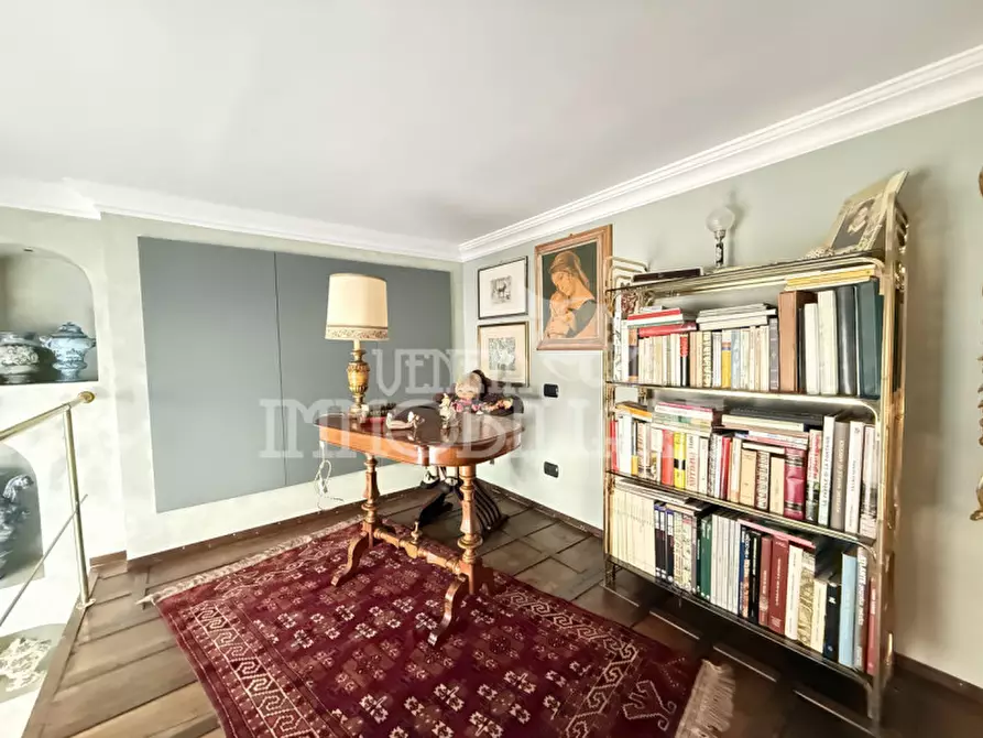 Immagine 7 di Appartamento in vendita  in Via Garibaldi a Genova