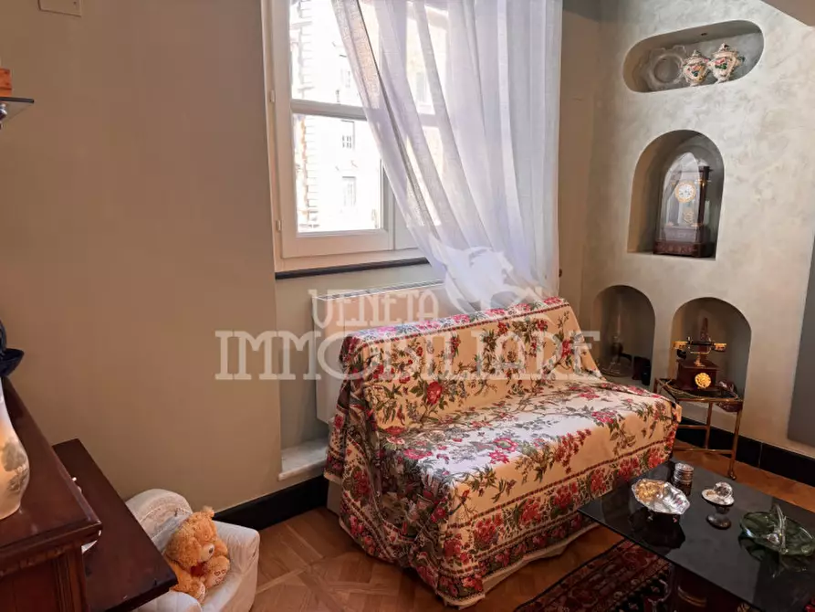 Immagine 22 di Appartamento in vendita  in Via Garibaldi a Genova