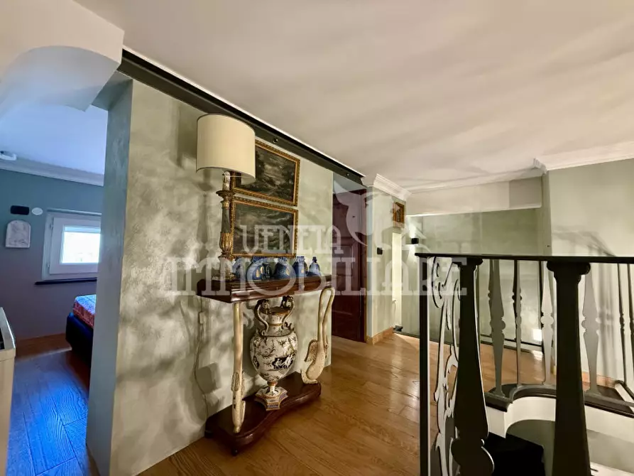 Immagine 26 di Appartamento in vendita  in Via Garibaldi a Genova