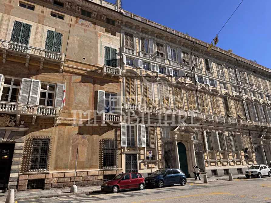Immagine 35 di Appartamento in vendita  in Via Garibaldi a Genova