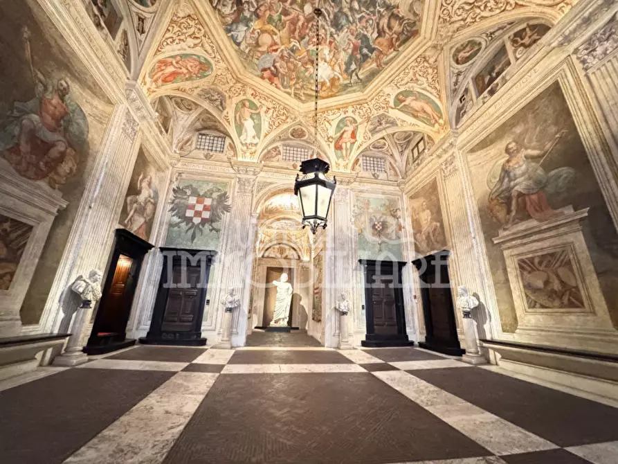 Immagine 38 di Appartamento in vendita  in Via Garibaldi a Genova