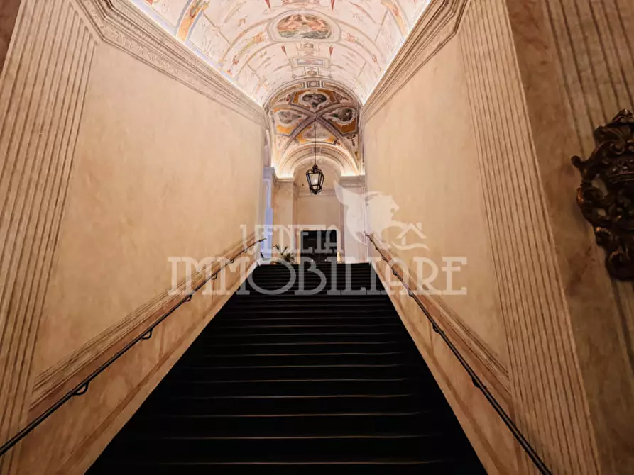 Immagine 41 di Appartamento in vendita  in Via Garibaldi a Genova