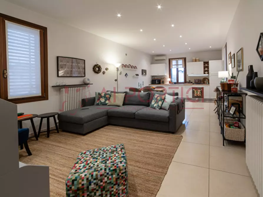 Immagine 1 di Appartamento in vendita  in Via Oreste da Molin a Piove Di Sacco