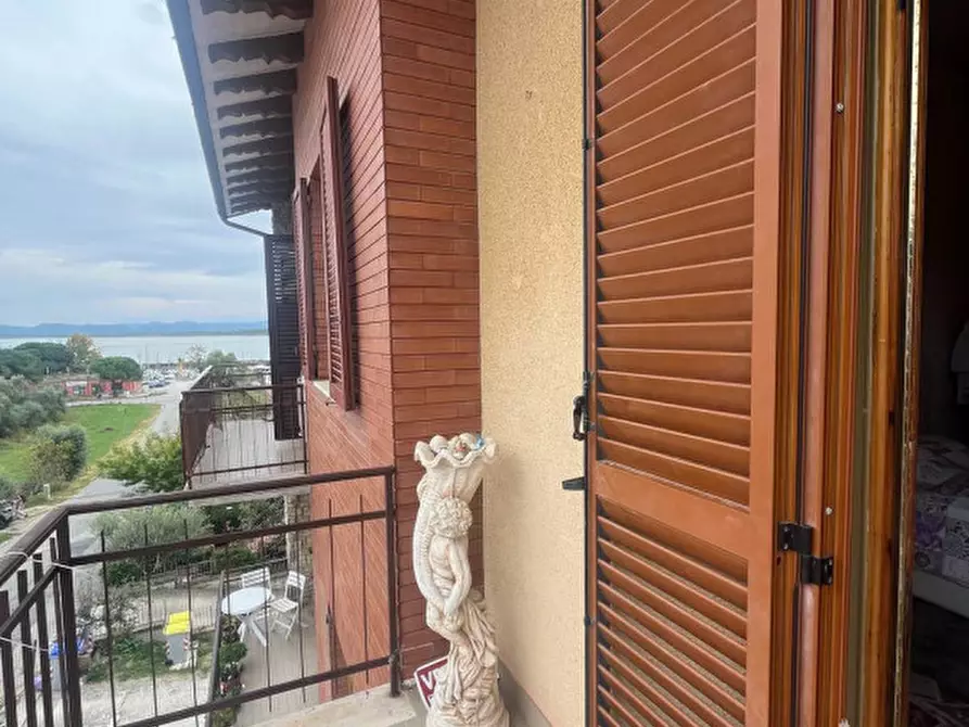 Immagine 7 di Appartamento in vendita  in via roma 152 a Castiglione Del Lago