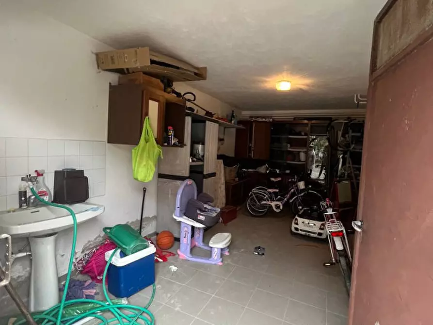 Immagine 16 di Appartamento in vendita  in via roma 152 a Castiglione Del Lago