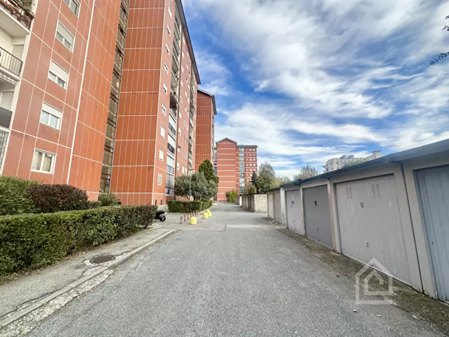 Immagine 33 di Appartamento in vendita  in Via Gioacchino Quarello 30 a Torino