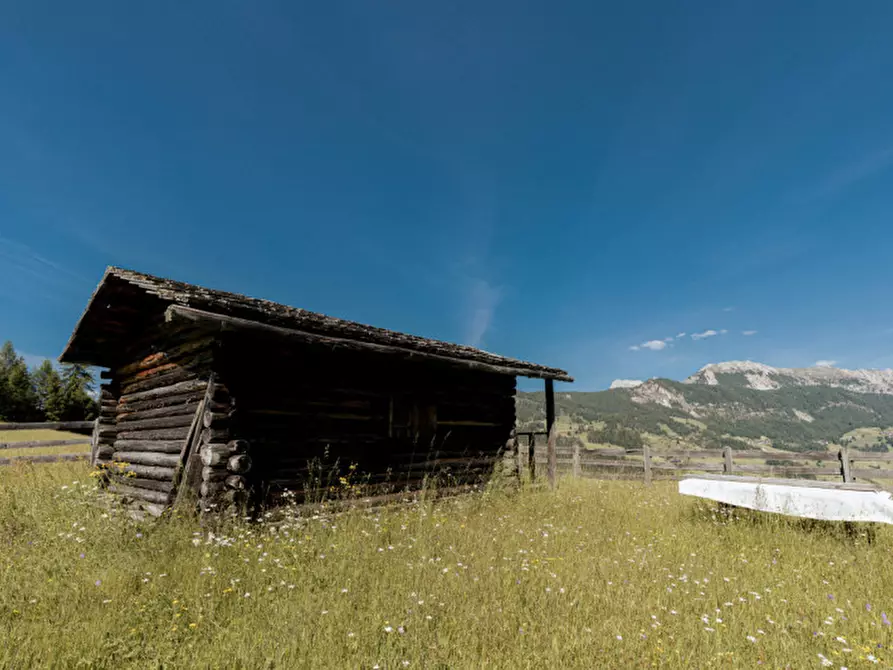 Immagine 13 di Rustico / casale in vendita  a La Valle .Wengen.