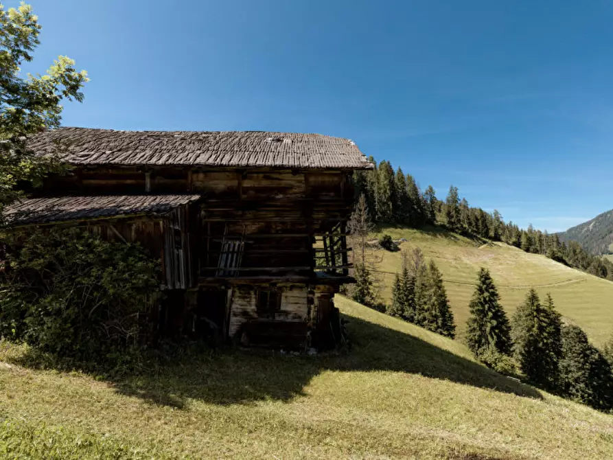 Immagine 17 di Rustico / casale in vendita  a La Valle .Wengen.