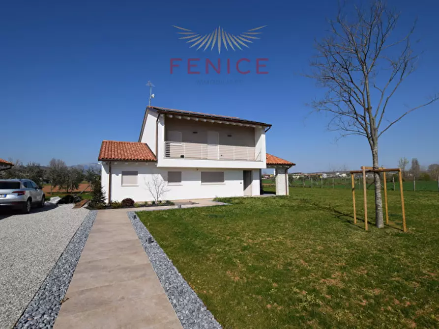 Immagine 3 di Casa indipendente in vendita  in Via Moresca a Caerano Di San Marco