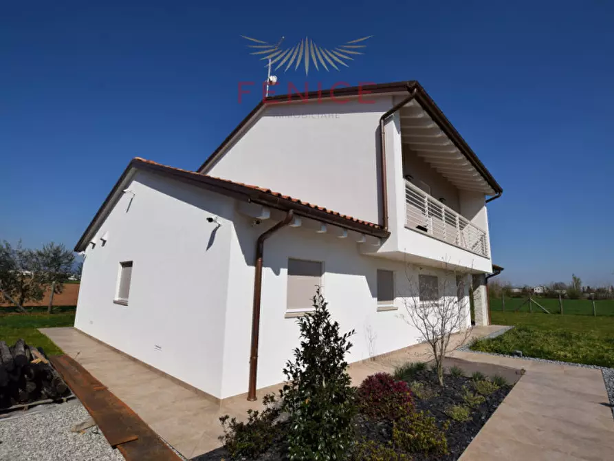 Immagine 8 di Casa indipendente in vendita  in Via Moresca a Caerano Di San Marco