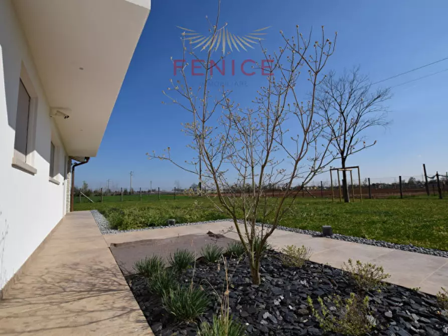 Immagine 10 di Casa indipendente in vendita  in Via Moresca a Caerano Di San Marco