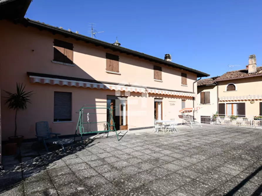 Immagine 7 di Rustico / casale in vendita  in via venti settembre a Puegnago Sul Garda