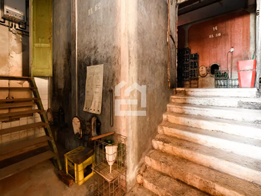 Immagine 21 di Rustico / casale in vendita  in via venti settembre a Puegnago Sul Garda