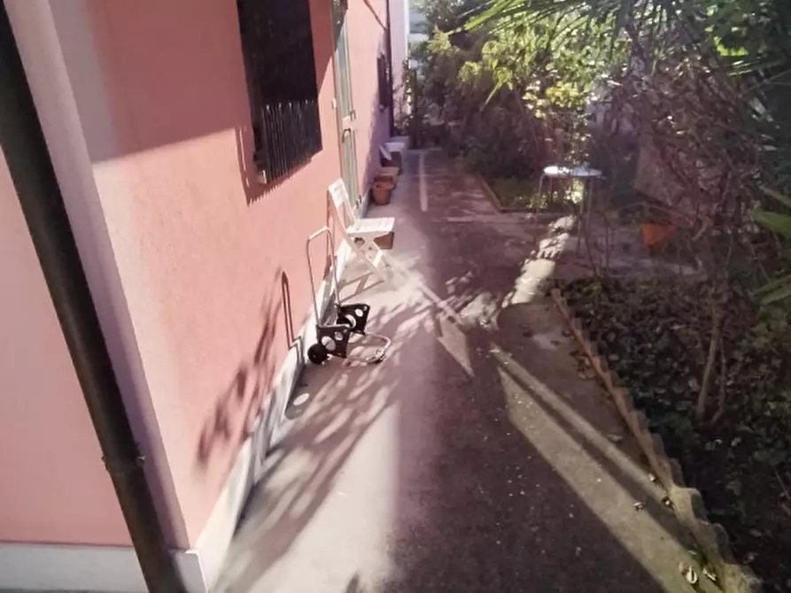 Immagine 4 di Casa indipendente in vendita  a Venezia