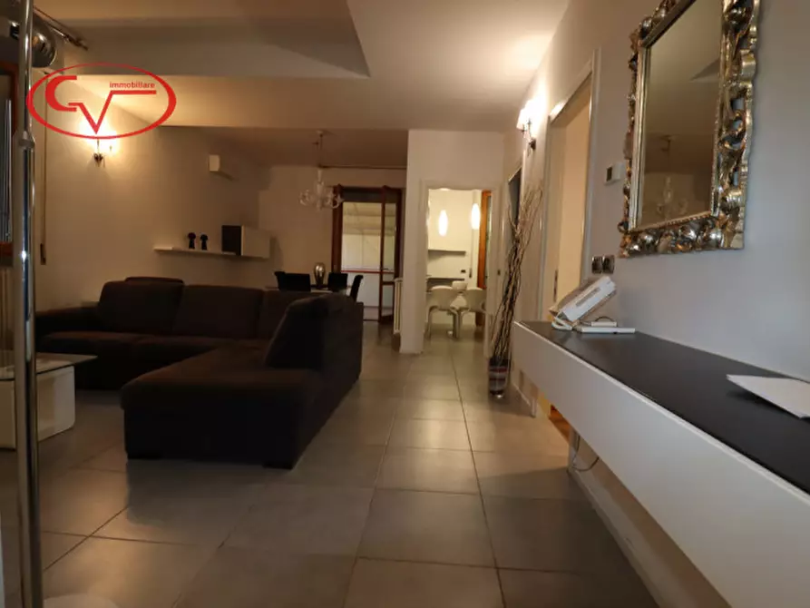 Immagine 2 di Appartamento in affitto  in Viale Armando Diaz a Montevarchi