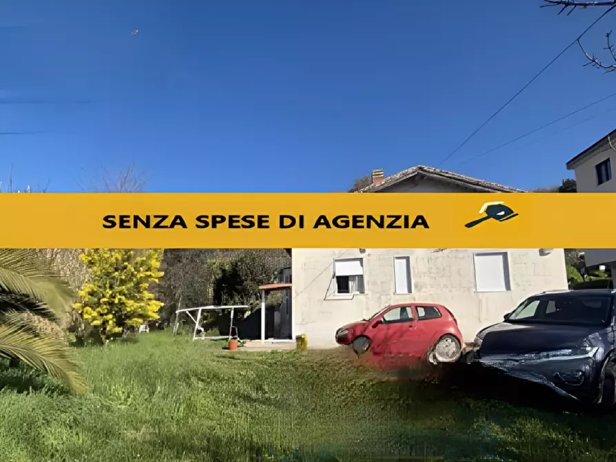 Immagine 1 di Appartamento in vendita  in Via Casa Fasulo, 8, Piegolelle-San Bartolomeo a Salerno