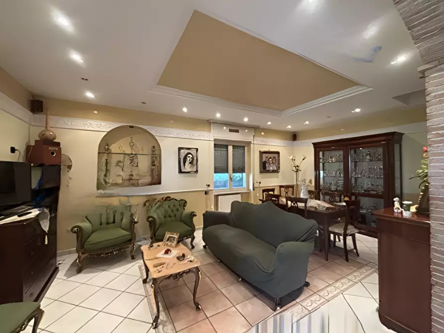 Immagine 2 di Appartamento in vendita  in Via Casa Fasulo, 8, Piegolelle-San Bartolomeo a Salerno