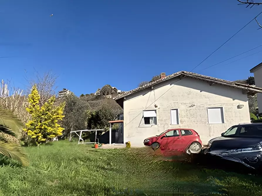 Immagine 10 di Appartamento in vendita  in Via Casa Fasulo, 8, Piegolelle-San Bartolomeo a Salerno