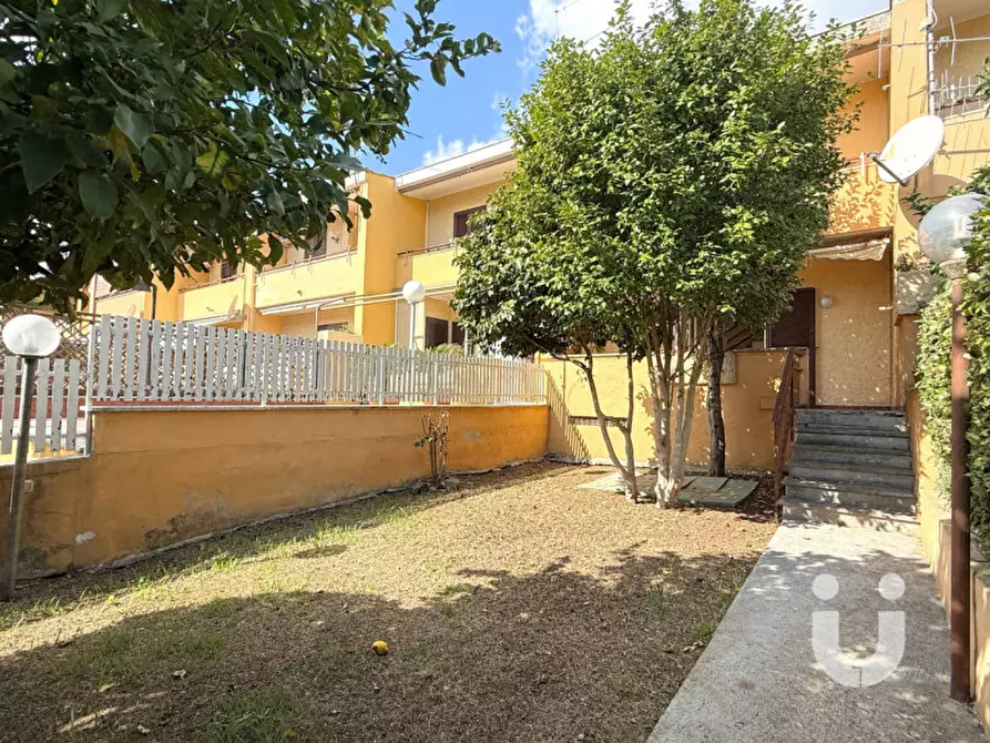 Immagine 1 di Villa in vendita  in Via Acquavivola a Velletri